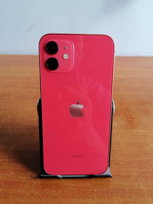 Iphone 12 в много добро състояние