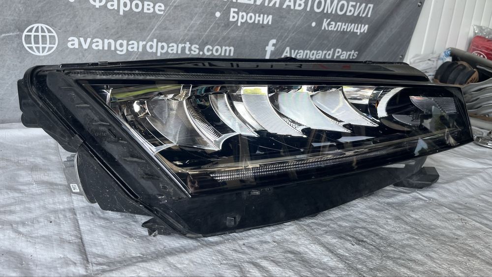 5 броя десен фар Skoda Octavia 4 2020-.Full Led