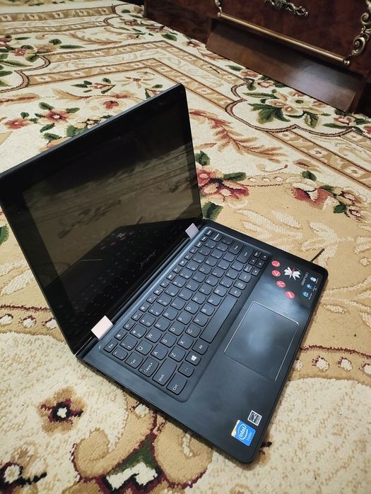 Notebook Lenova Sotiladi xolati yangidek