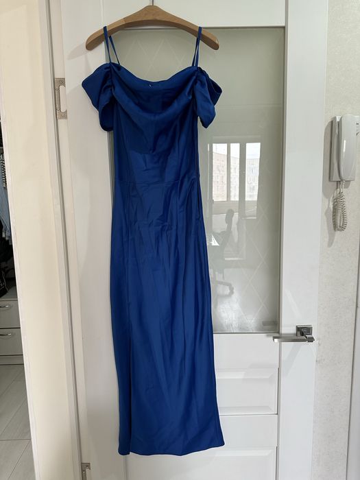 Платье 2000 тг срочно продам