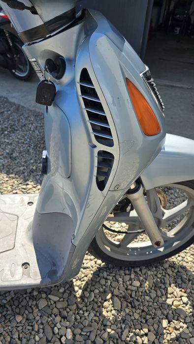 Scuter Honda SH150 cu acte italia