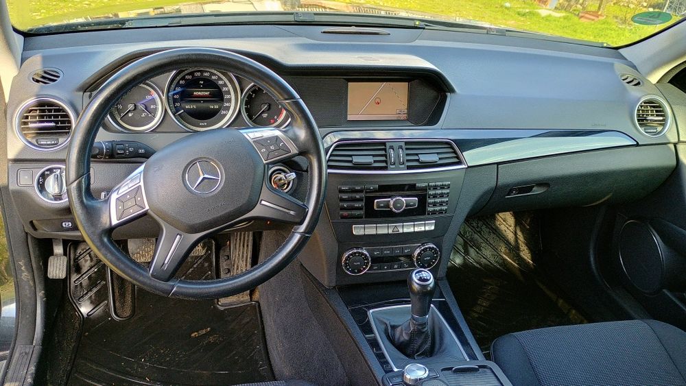 Mercedes W204 Facelift на части