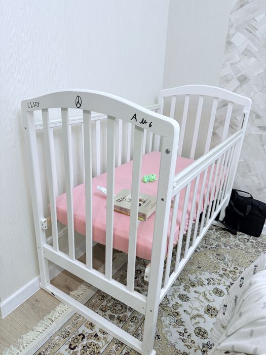 Кроватка детсткая. ДЕШЕВО.