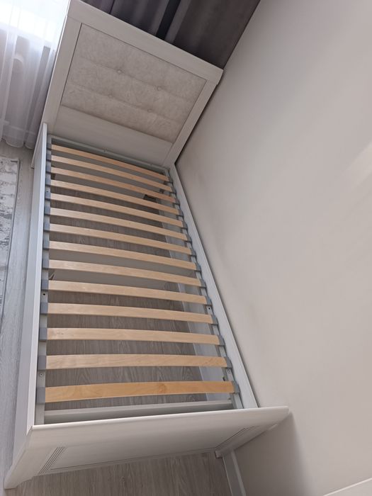 Продам кровать с матрасом!