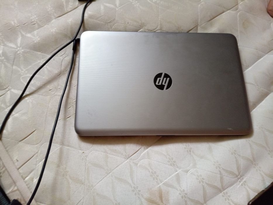 Laptop HP  Pavilion i3