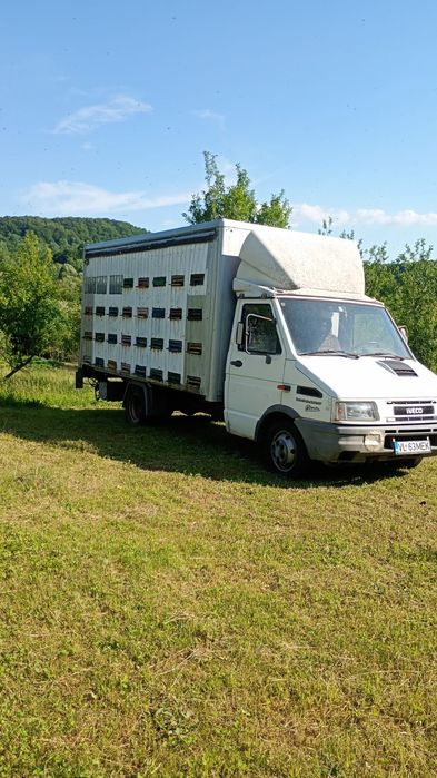 Vând ,schimb,stupina camioneta Iveco 3,5t