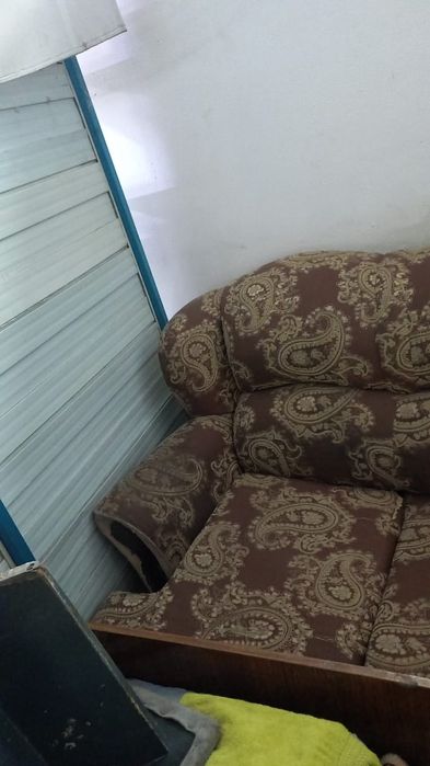 Отдам даром диван. Самовывоз