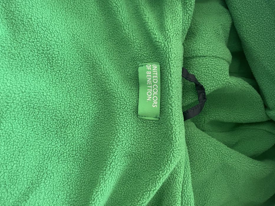 Ветровка Benetton 160см
