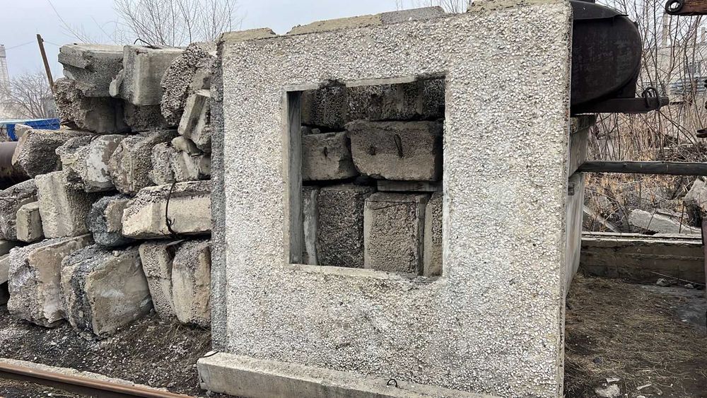 Стройматериалы, фундаментные блоки  панели.