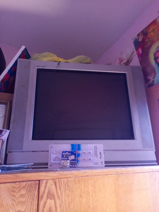 Рабочий телевизор, на разбор