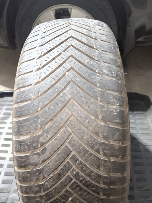 Срочно продам оригинал 1 штук балон от Gentra 15 размер