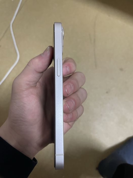 Айфон 13 продам.