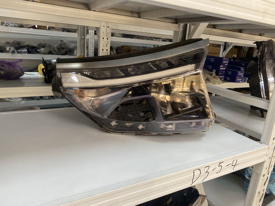 Фара на KIA Sportage