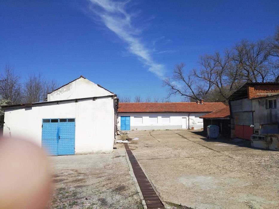 Продава се Промишлена сграда в Харманли - 645 кв.м за 87 €/кв.м - Снимка #3