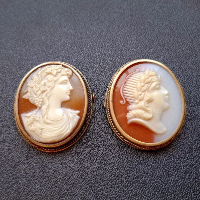 Брошки серебро и ложка серебро коллекционные