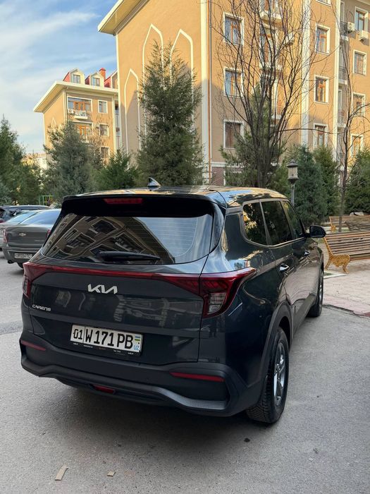 Кия каренс 2024 8 ой хеч кати бумаган петно хам йук хали янги Хиди бор