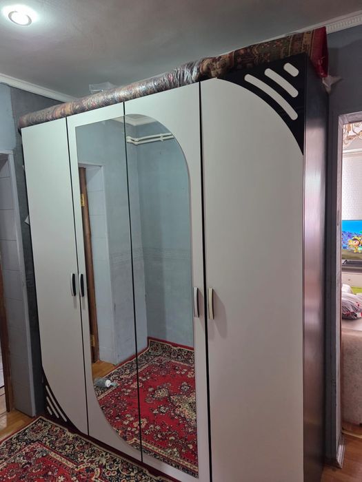 Шкаф для дома.  .