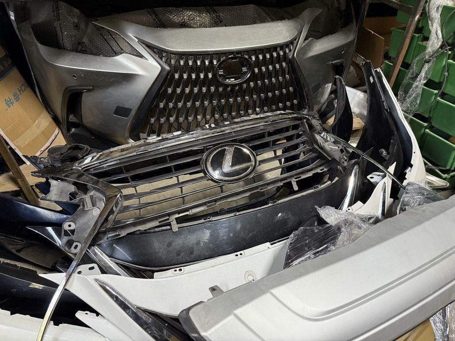 Бампер в сборе на Lexus rx 23-25 оригинал
