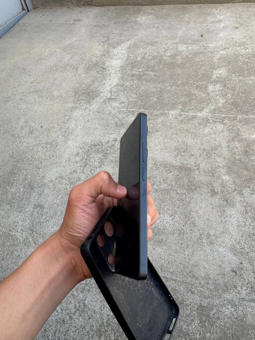 Redmi poco m6 pro srochni sotiladi joyi 256 tagi plus 2 ta smkartali