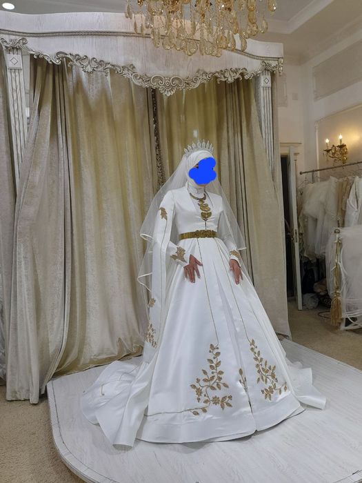 Sotuvda kelin koylak