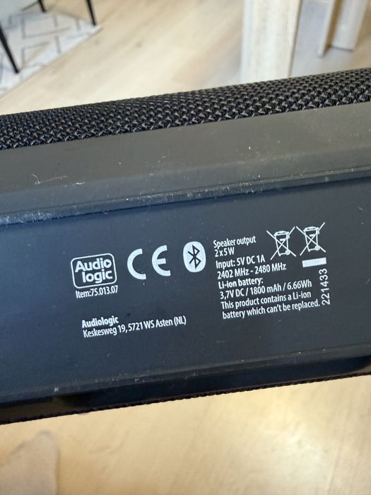 Продавам блутут колонка Audiologic  2х5W