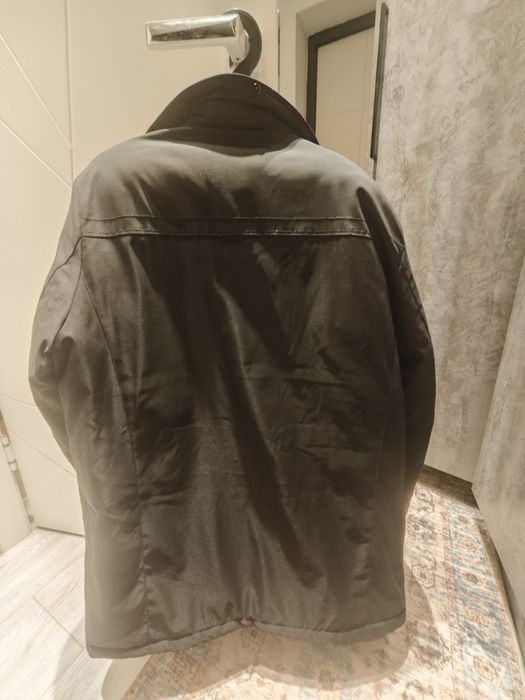 Зимняя куртка без капюшона