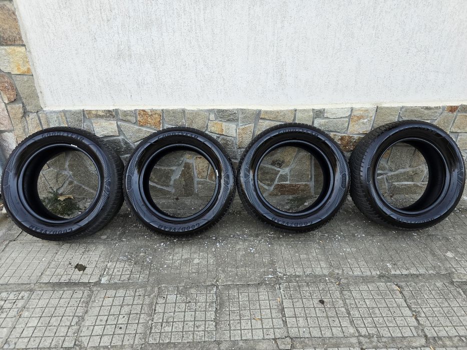 Good Year - Vector 4 seasons 215/65/16