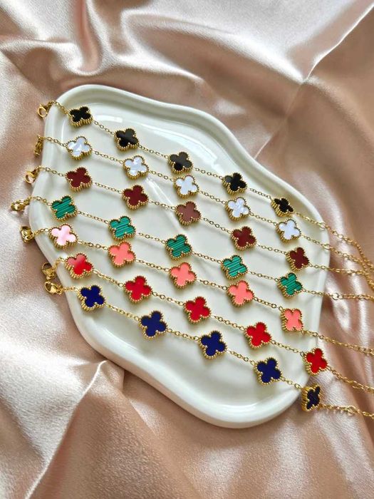 Гривна с детелини Van Cleef, Гривна Alhambra детелина от стомана