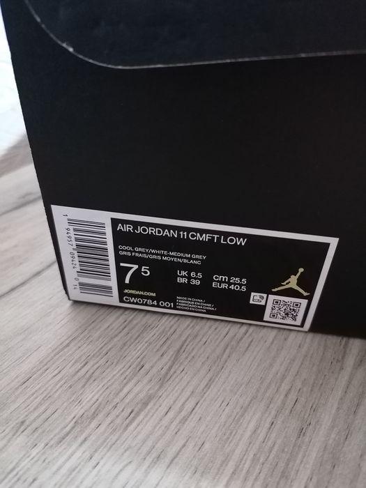 Vând Jordan 11 retro low