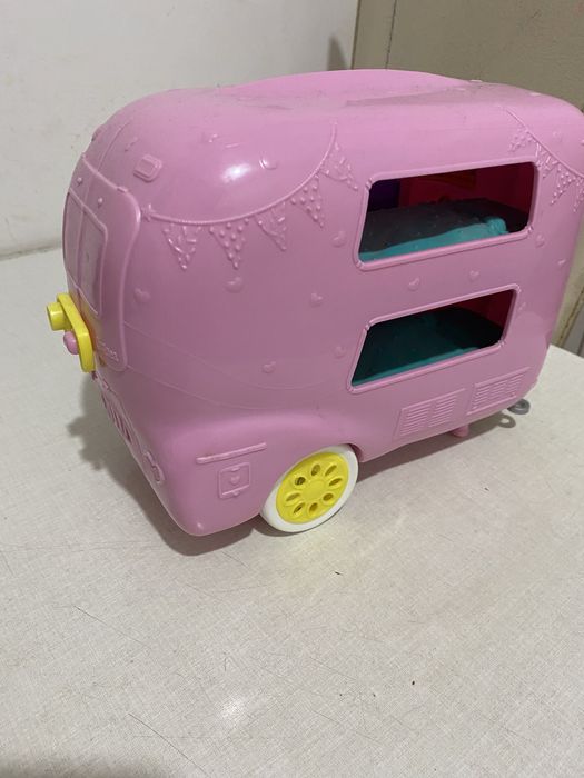 Rulota lui Chelsea, colectia Barbie Camp