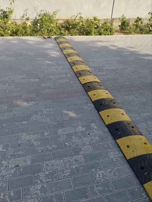 Лежачий полицейский бордюр ограничение скорости