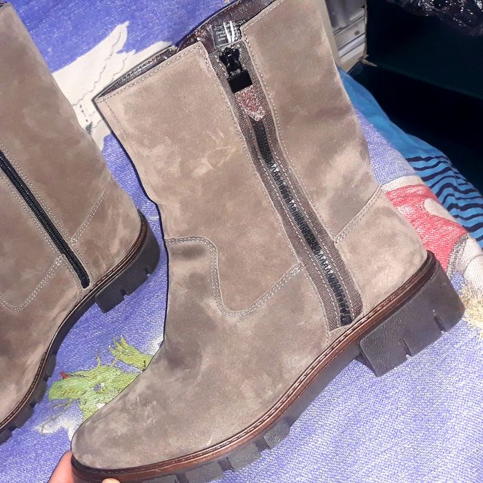 Женские сапожки р.42