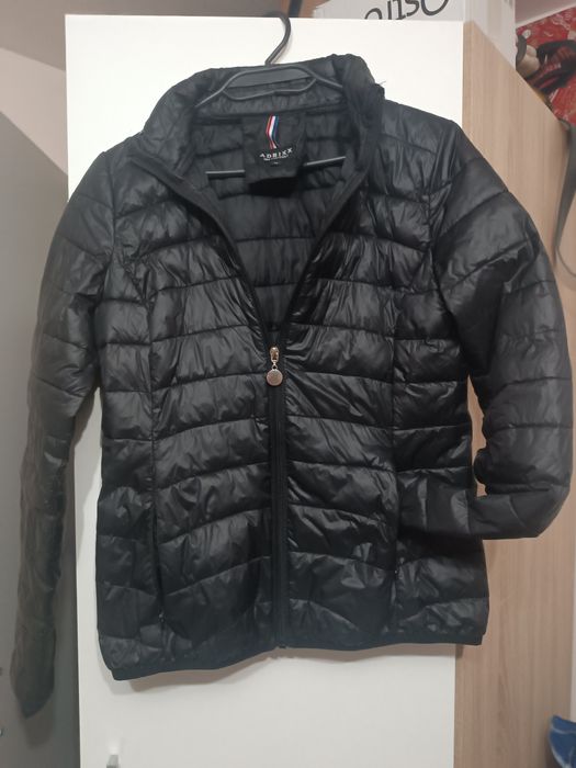 Яке,черно,почти ново