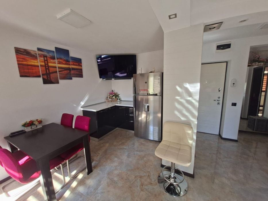 Titlu: Superb! Apartament 2 camere lux, etaj 3/4, 68 mp utili – Micro 9, Str. 9 Mai (La 5 min de Centru)