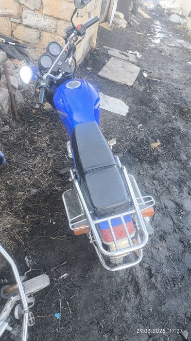 мотоцик Yaqi 200cc