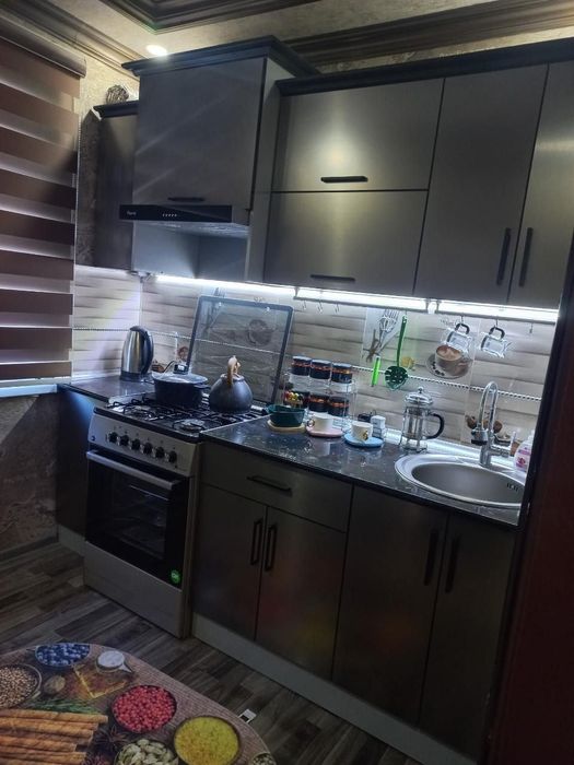 Аренда метро тинчлик 2.хонали оилага берилади