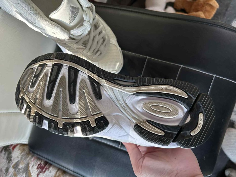 Маратонки Adidas 38 номер