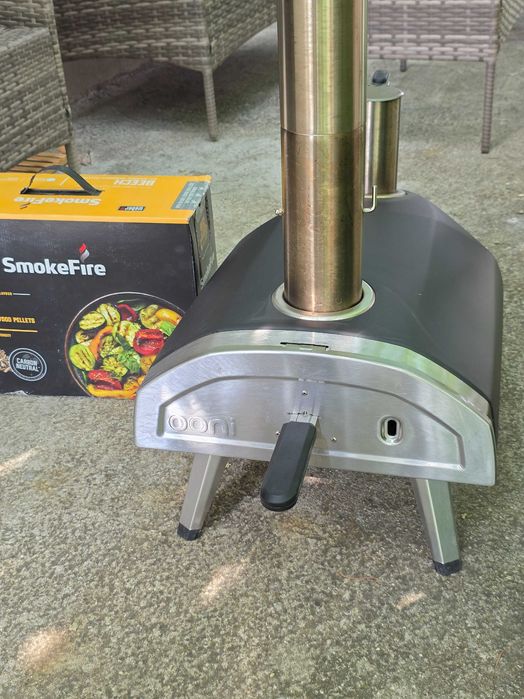 Фурна за пица Ooni Fyra 12 - на дървени пелети