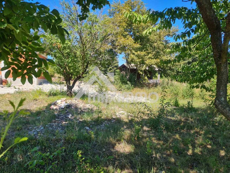 Парцел в Варна, област-с.Осеново площ 600 цена 40000