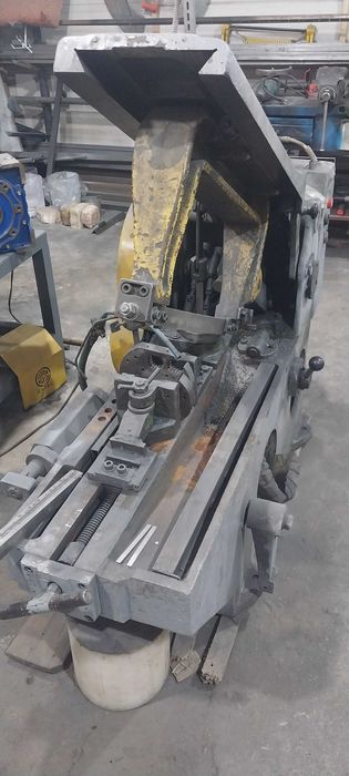 Ножовочный отрезной станок по металлу 8725, СССР, завод им. Калинина