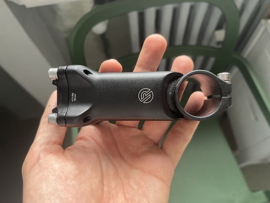 Pipă cu suspensie Redshift ShockStop – 90mm (Ca Nouă)