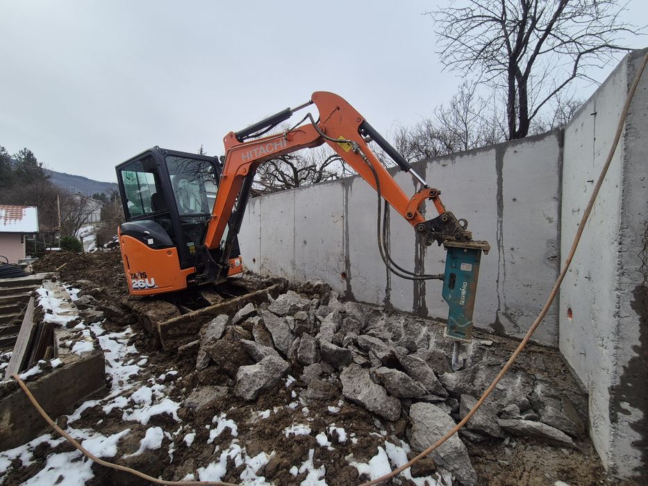 Услуги с мини багер  2750кг. Хидравличен чук 150кг..