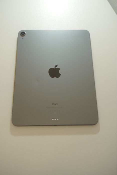Ipad Air 4 64gb in stare buna