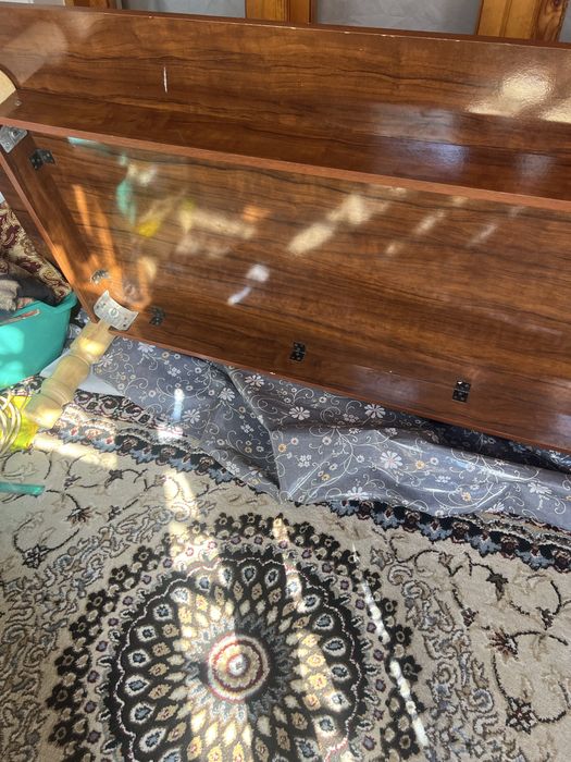 продаётся хонтахта стол