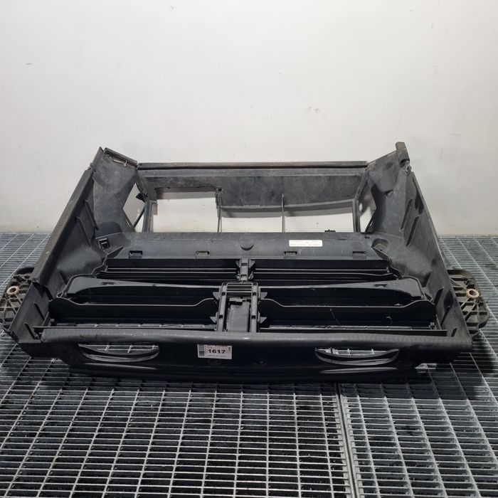 Deflector aer radiator BMW X5 E70 Facelift 2010 - 2013 Spacegrau Metallic A52 (1617) ELECTRIC 51647222953 Garantie