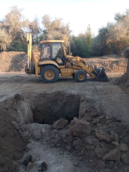 Продам экскаватор погрузчик