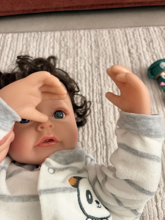 Продам Кукла новая не играли