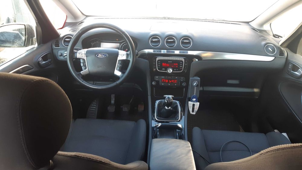 Ford S-Max 2.0TDCi, 163 CP, cutie manuala, dotare Titanium, 2013