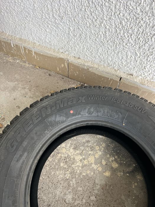 Продам новые зимние шины