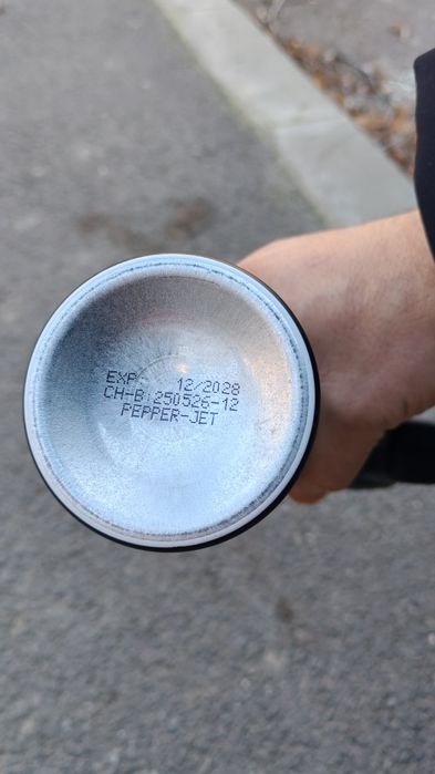 Spray iritant lacrimogen